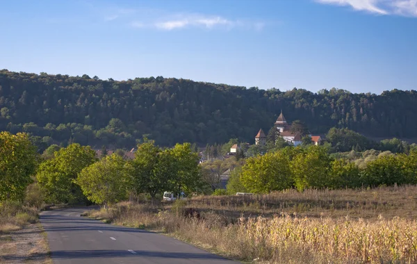 Paisagem rural idílica na Transilvânia — Fotografia de Stock
