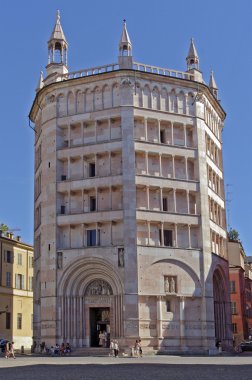 vaftizhane Parma