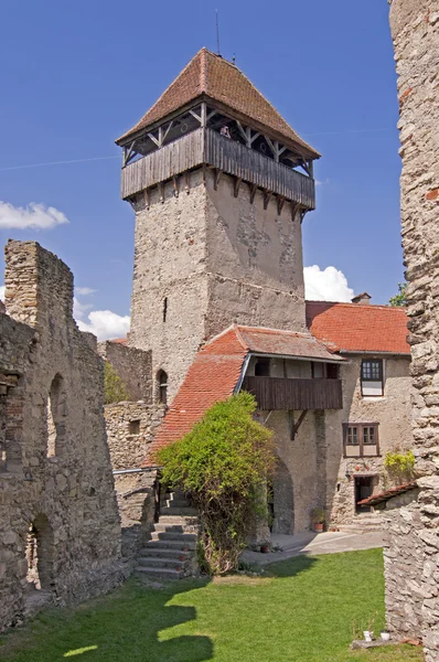 Fortaleza medieval cálnica na Transilvânia Romênia — Fotografia de Stock