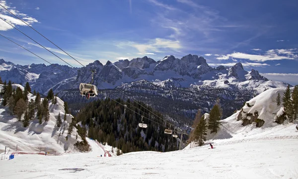 Stok narciarski w Dolomitach, Włochy — Zdjęcie stockowe