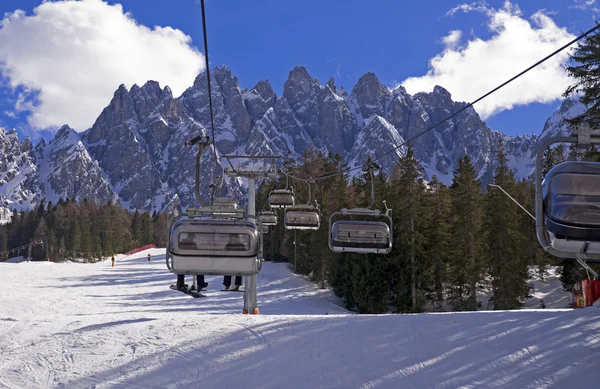 Pista da sci nelle Dolomiti — Foto Stock