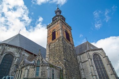 Binche (Bing), Wallonia, gotik kilise, Belçika 'da kasaba