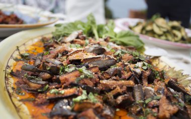 Mürekkep balıkları, tipik İtalyan büfe starter pasti Anti