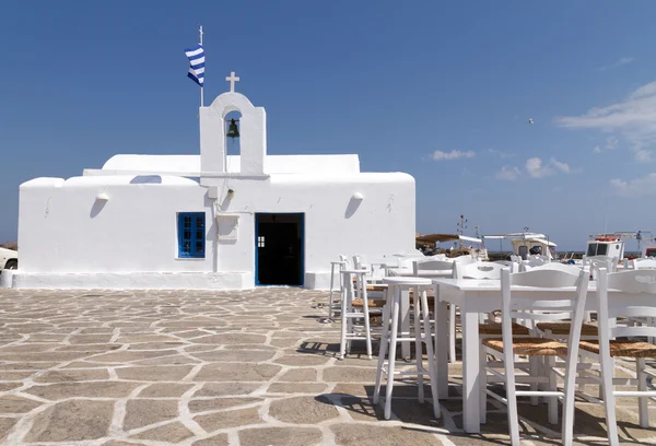 Tabernas de restaurantes en la isla griega —  Fotos de Stock