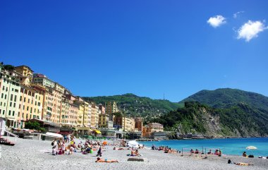 Camogli, küçük balıkçı köyü yakınlarında Cenova, İtalya