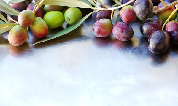 Крупный план оливкового фона — стоковое фото