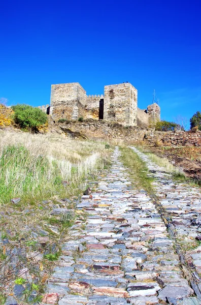 Vecchia strada vicino al castello di Monsaraz — Foto Stock