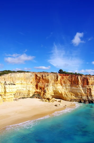 Benagil pláže na pobřeží Atlantského oceánu, algarve, Portugalsko — Stock fotografie