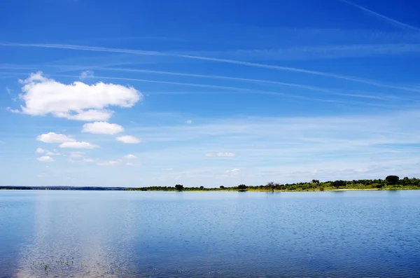 Lago de Alqueva, rio Guadiana — Fotografia de Stock