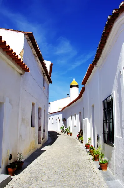 Strada del villaggio di Moura, Portogallo — Foto Stock
