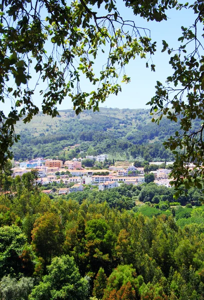 Paisagem da cidade de montanha Monchique, Portugal — Fotografia de Stock