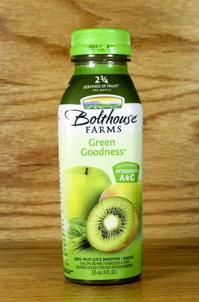 Бутылка Bolthouse Farms Green Goodness Drink — стоковое фото