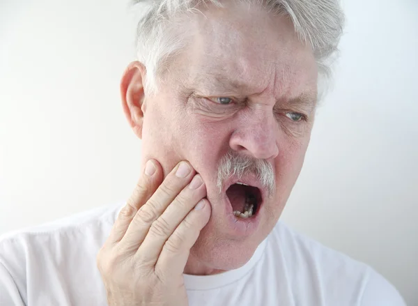 Mann mit Schmerzen in der Wange — Stockfoto