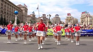 davul ve ıslık ile yaratıcı womans ensemble
