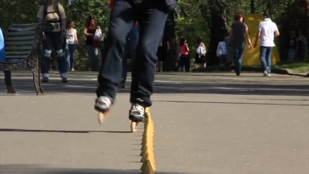 Patins à roulettes — Video