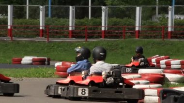 Karting. başlangıç çizgisine