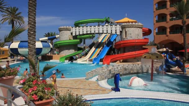 Aquapark 오락 지역 — 비디오