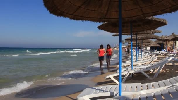 Пляж в Тунісі — стокове відео