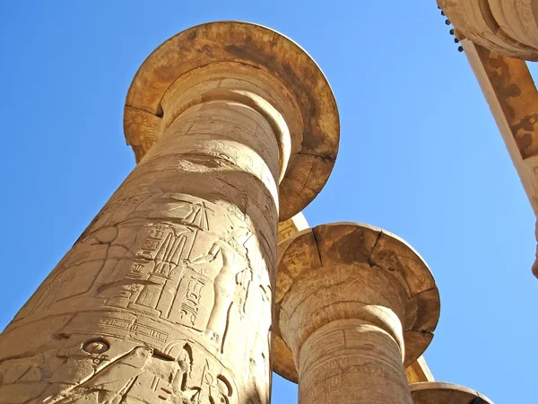 Karnak - oude tempel van Egypte, luxor, Afrika — Stockfoto