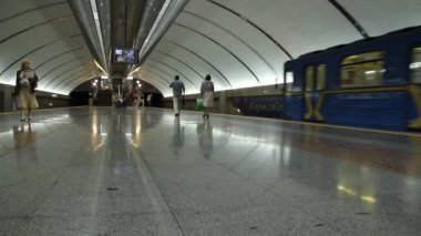 Metro.