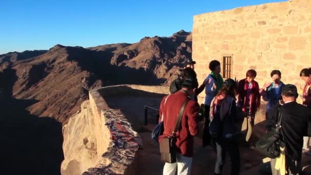 Pilgrims from China. Invocatory prayer. Moses Mountain. Sinai Peninsula. Egypt — Stock Video