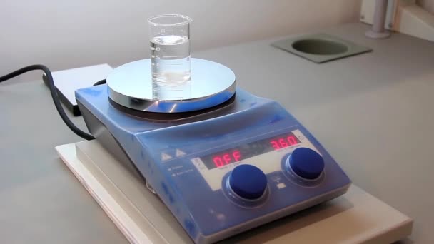 Attrezzature mediche in laboratorio chimico — Video Stock