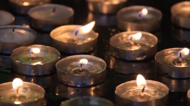 Kaarsen in van de Geboortekerk in bethlehem Israël — Stockvideo