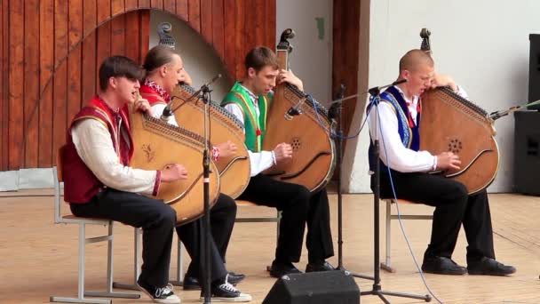 Ukrainsk folkesang – stockvideo