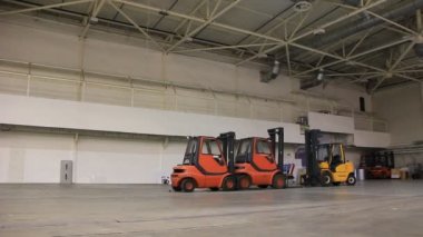 depolama oda ve forklift yükleyiciler