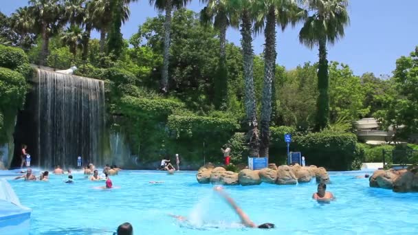 Aquapark i antalya, Turkiet — Stockvideo