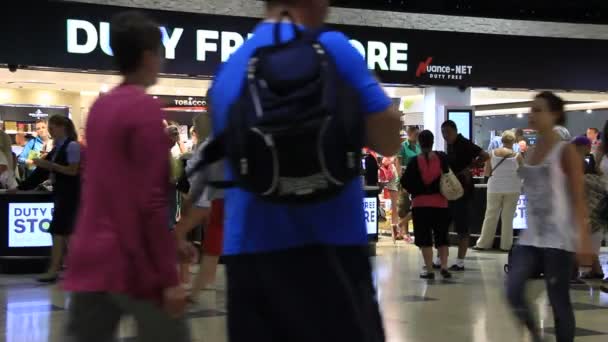 Duty Free Laden — Stockvideo