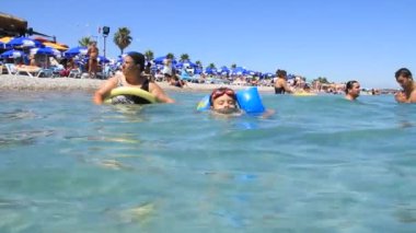 Deniz kenarında tatil yaz