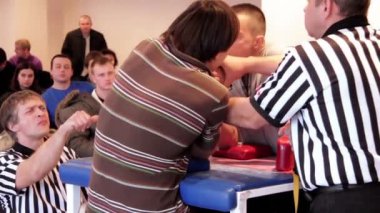ARM-Wrestling