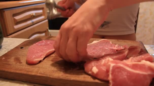 Preparing meat for cooking — Stock Video