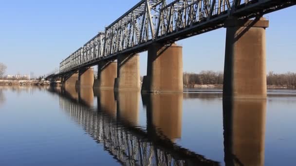 Järnvägsbron — Stockvideo