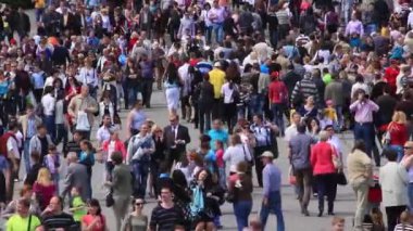 Kiev, Ukrayna, 9 Mayıs 2012: 67 yıldönümü büyük Vatanseverlik Savaşı (İkinci Dünya Savaşı), Kiev, Ukrayna, 9 Mayıs 2012 için tören geçit insanlara adanmış