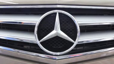 mercedes-benz amblemi