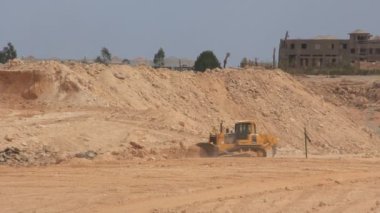 Sarı buldozer