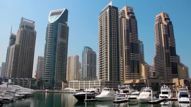 Hochhäuser in Dubai, Vereinigte Arabische Emirate — Stockvideo