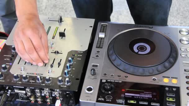 Disk-jockey — Stockvideo