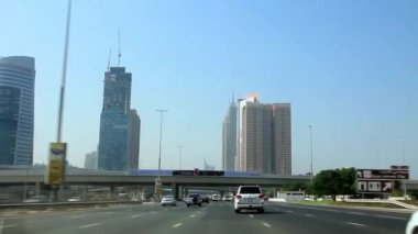 Dubai şehir trafiği, Birleşik Arap Emirlikleri
