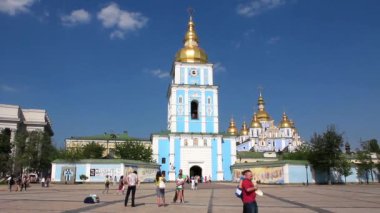 mikhailovsky altın kubbeli Manastırı mikhailovskaya Meydanı Kiev, Ukrayna