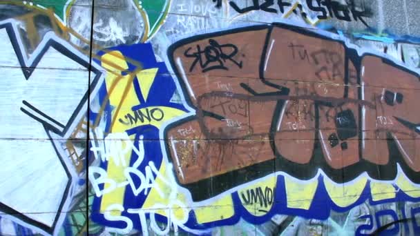 Graffitin — Stockvideo