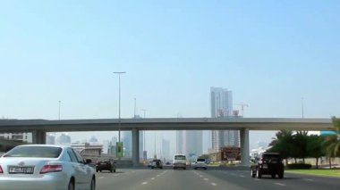 Dubai şehir trafiği, Birleşik Arap Emirlikleri