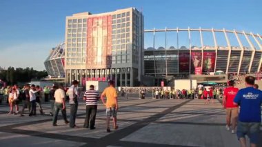 Avrupa Futbol Şampiyonası final maçında önce Olympiyskiy Stadyumu