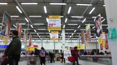 Süpermarkette alıcı