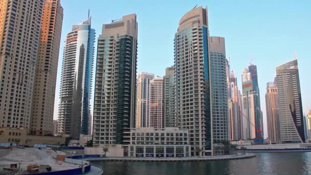 Hochhäuser in Dubai — Stockvideo