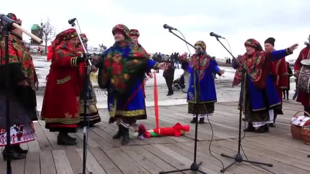 Pancake festival. Unique Ukrainian folk song — Stock Video