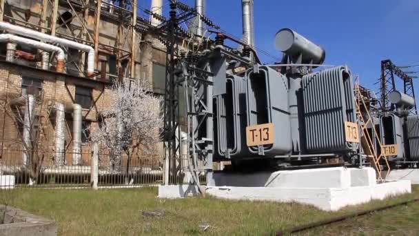 Heat electropower station. Transformers. Outdoor switchgear — Stock Video