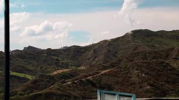 Vista desde la ventana del hotel destruido — Vídeos de Stock